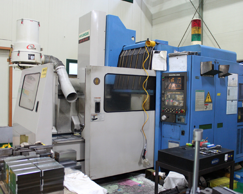 Vertical Machining Center